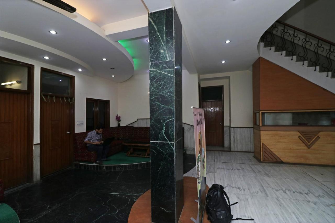 Oyo Hotel Silver Shine Near Gurudwara Shri Bangla Sahib Új-Delhi Kültér fotó