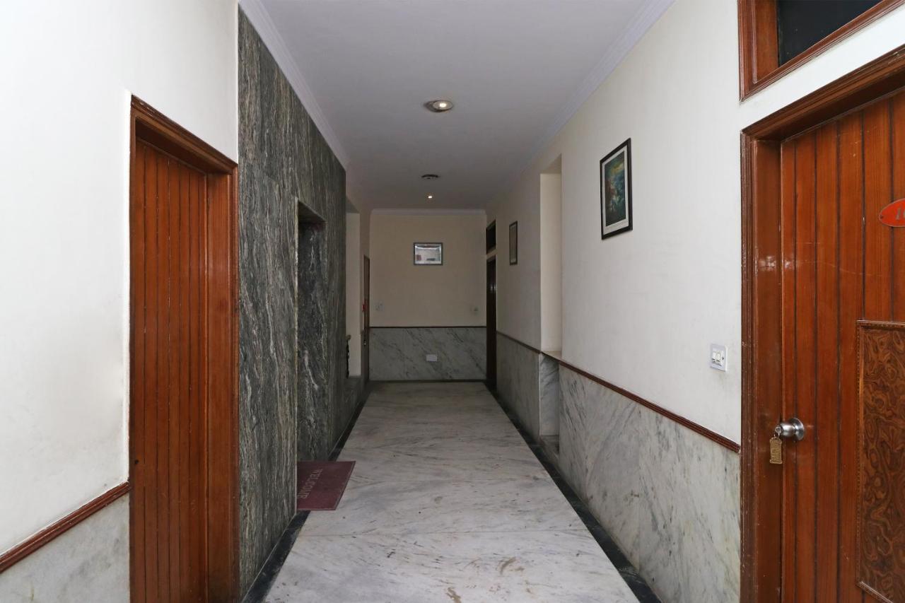 Oyo Hotel Silver Shine Near Gurudwara Shri Bangla Sahib Új-Delhi Kültér fotó